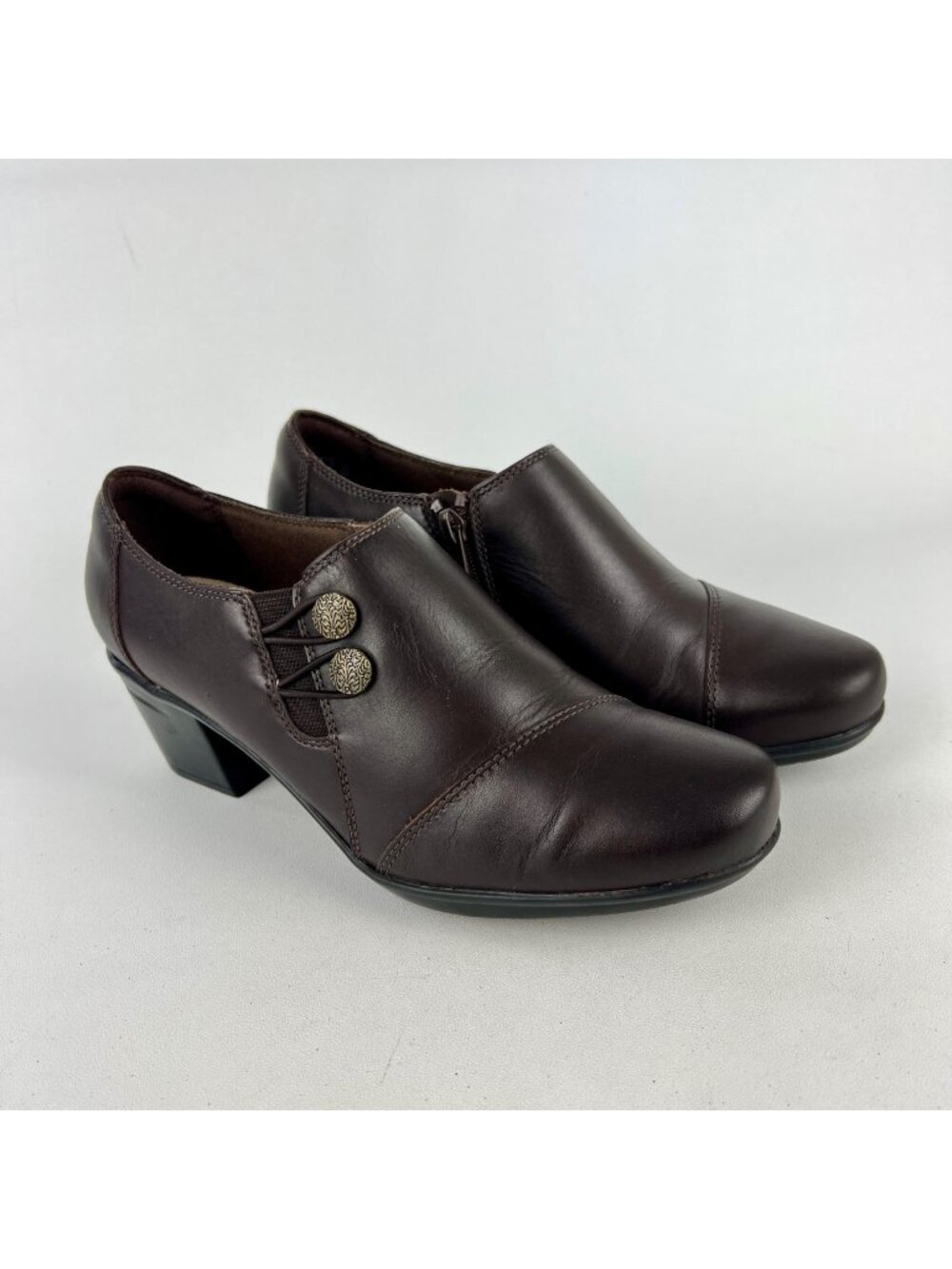 Clarks Womens Emslie Warren Zip Ankle Bootie Button Brown Leather size 8W Wide